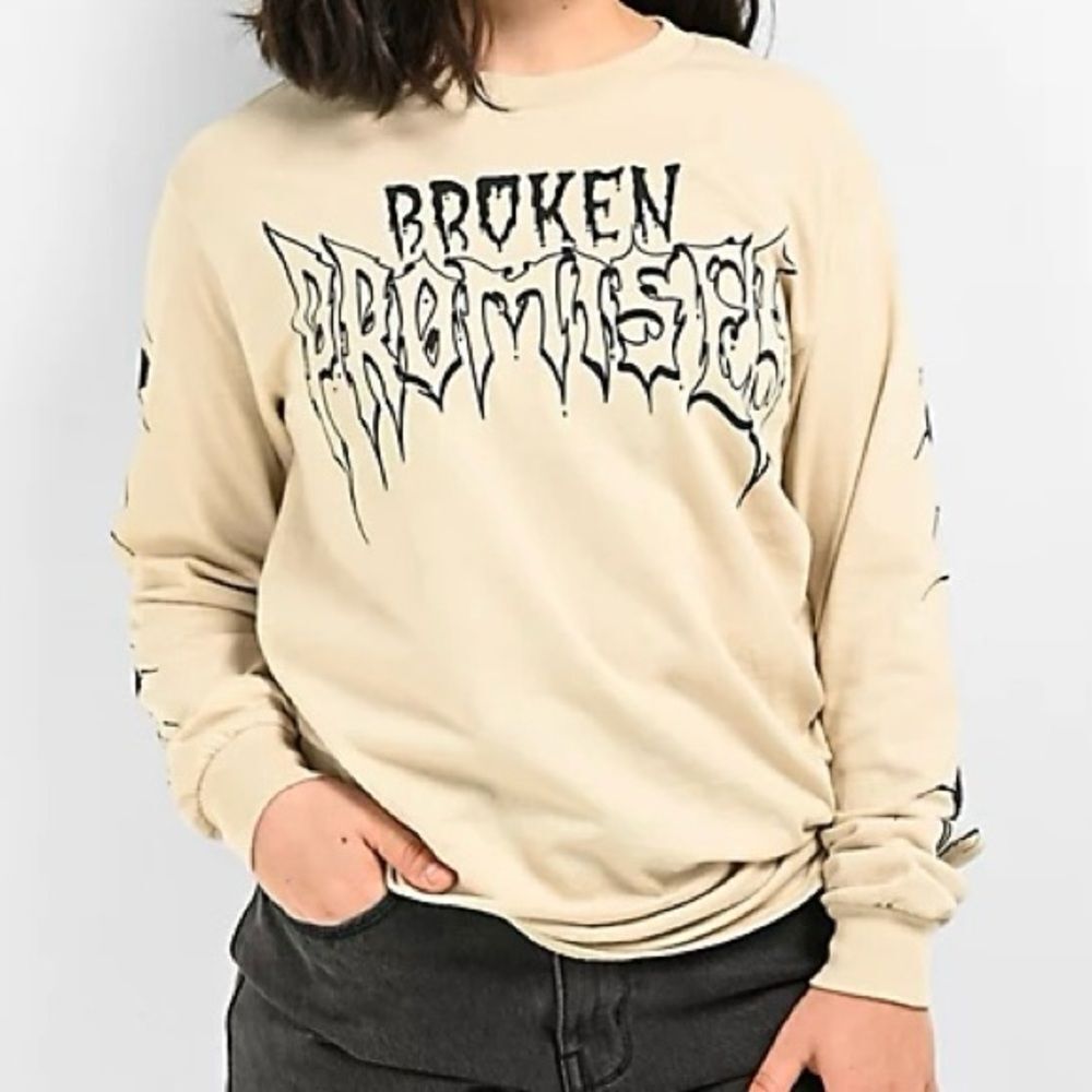 Broken Promises Arachnid Sand Long Sleeve T-Shirt Cream Black Small